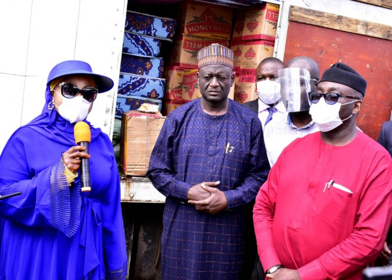 Nigeria @60: Aliyu Donates Cooking Gas, To Trademore Flood Victims