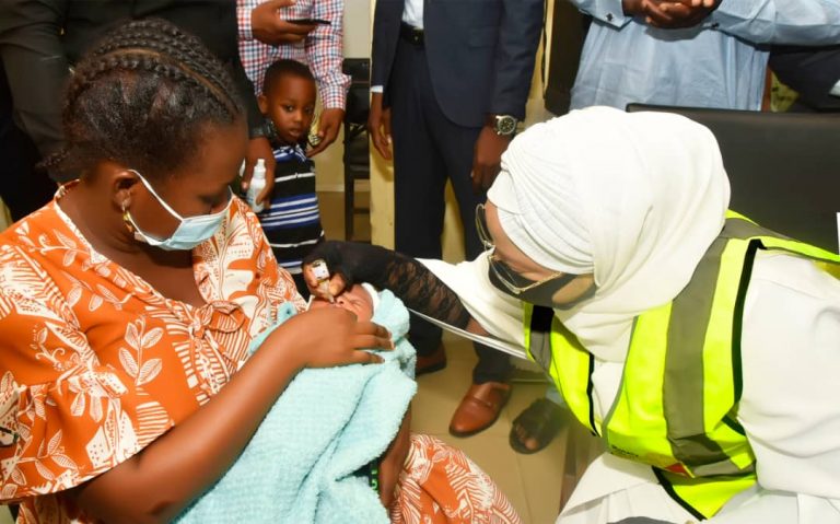 Aliyu Kicks Off 2nd Round Polio Vaccination In Abuja Aliyu Kicks Off 2nd Round Polio Vaccination In Abuja