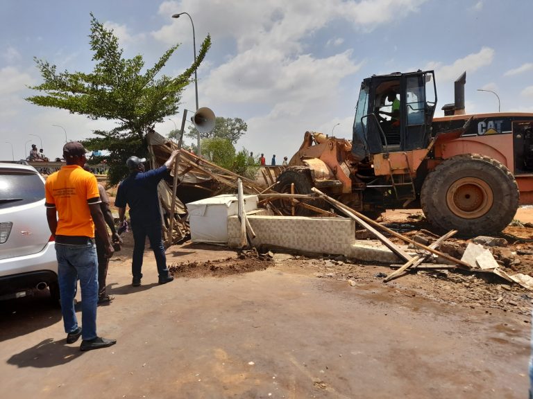 In Its Fight Against Roadside Trade, FCTA Storms, Dislodges Lugbe Illegal Marketplaces In Its Fight Against Roadside Trade, FCTA Storms, Dislodges Lugbe Illegal Marketplaces