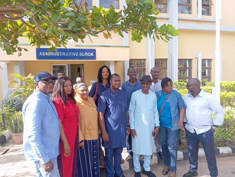 GSS Garki Alumni Empower 20 Students with Scholarships, Ignite Patriotism at 30-Year Reunion