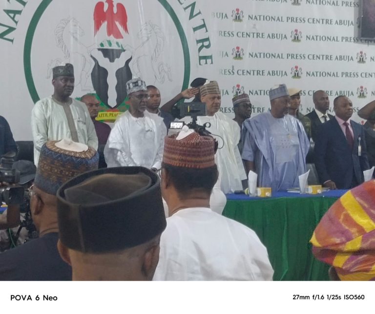 FG Cleans Up 1,700 Hectares of Oil-Contaminated Ogoni Shoreline – Environment Minister