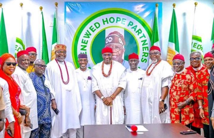 PHOTO NEWS The Former Chief of Staff to the Imo State Government, Ugwumba Uche Nwosu Visited the Renewed Hope Office In Umuahia In Solidarity With The Deputy Speaker Of The House Of Representatives, Rt Honourable Benjamin Kalu At The Weekend